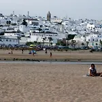 Ideal Conil - Atico - Amplia Terraza - Garaje Apartmán *